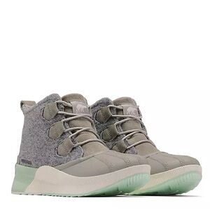 NWT Sorel Out N About lll